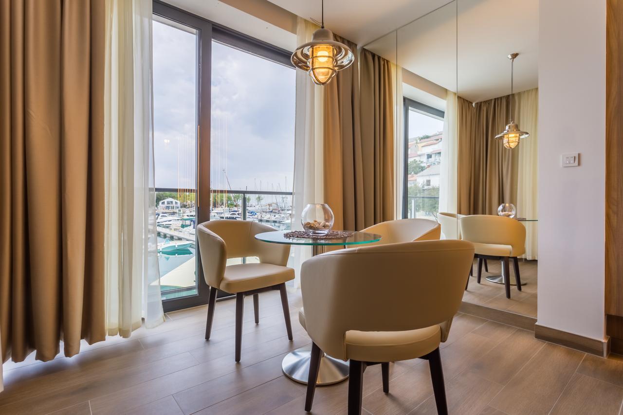 Apartments Marina Novi Новий Винодольський Екстер'єр фото