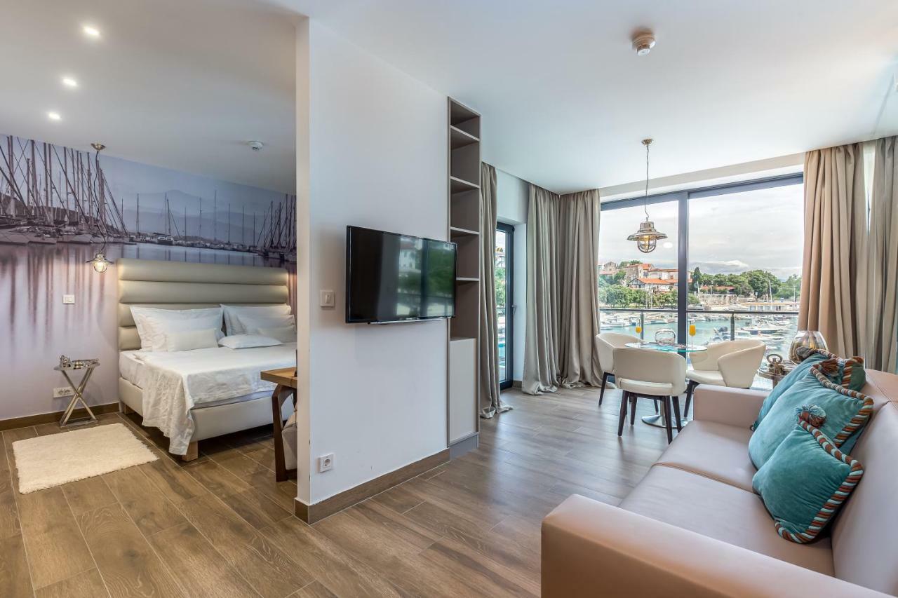 Apartments Marina Novi Новий Винодольський Екстер'єр фото